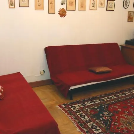 - Veres Palne * Budapeşte
