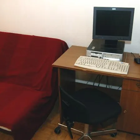 - Veres Palne Daire Budapeşte